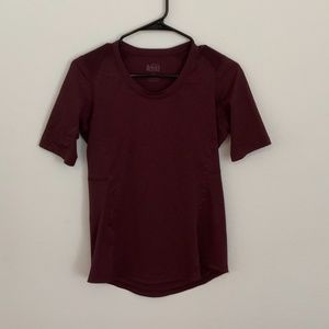 REI Screeline Tee - XS - Dark Red